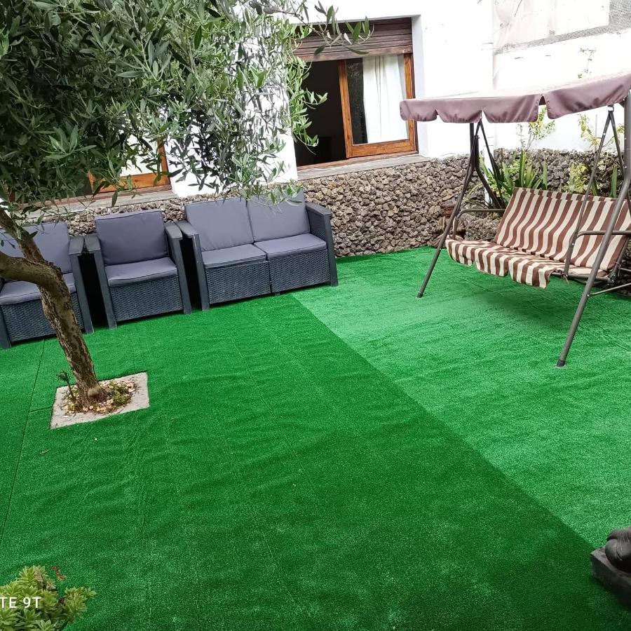 Carrer Esparreguera Olot Exterior photo